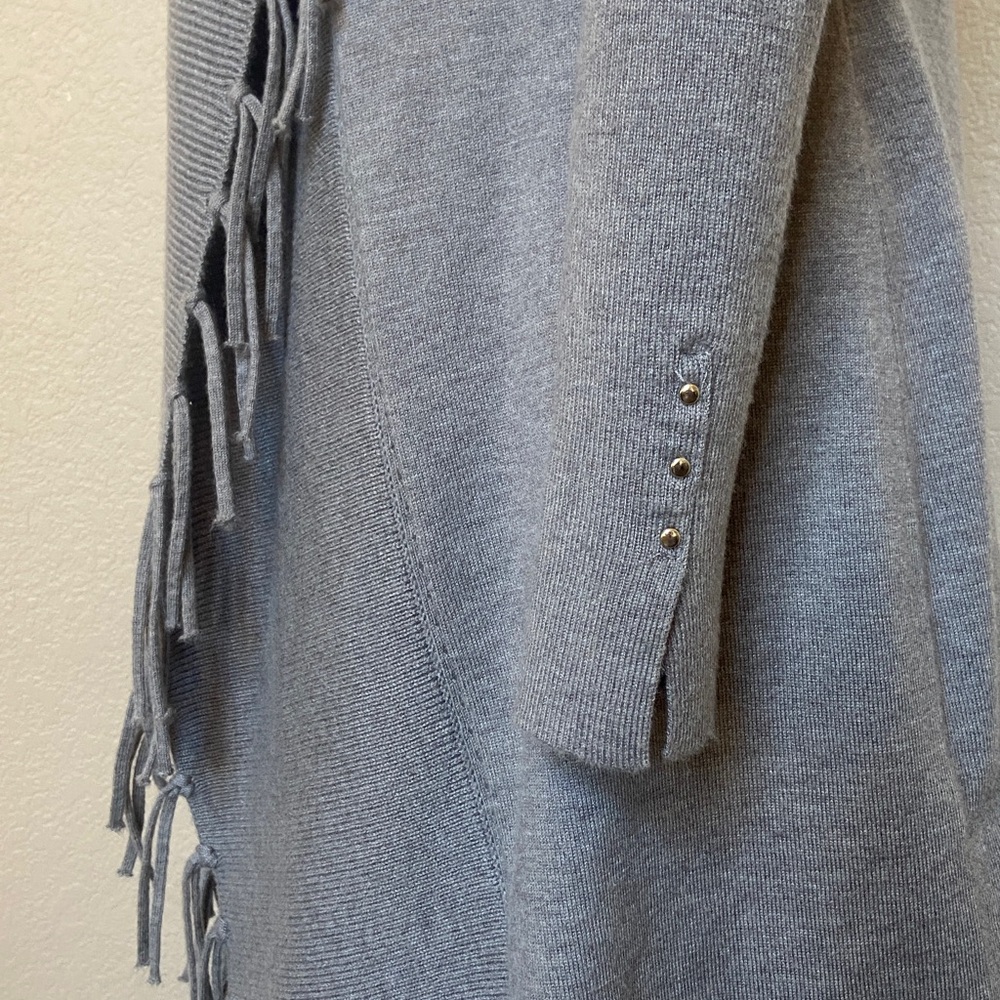 White House Black Market Gray Fringe Cardigan, size Small - Picture 5 of 15